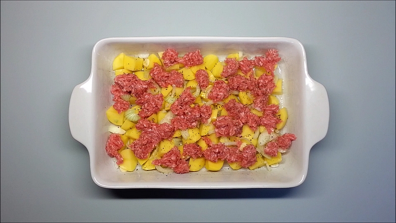 Pečené brambory s mletým masem recept