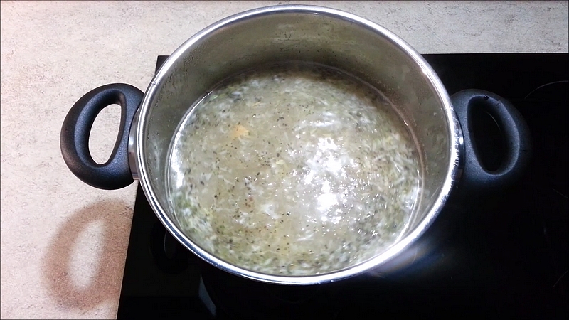 Domácí česneková polévka recept