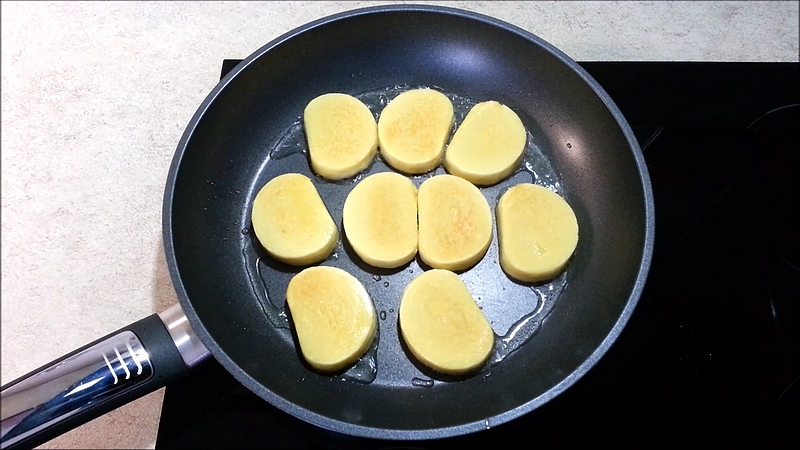 Smažený bramborový knedlík