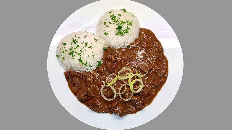 Kuřecí játra na cibulce a slanině recept Kuřecí játra na cibulce a slanině recept